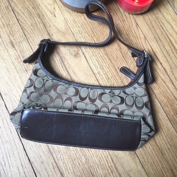 Small Coach hobo bag - Picture 3 of 5